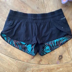 Lululemon shanti surf short size 6